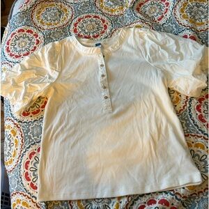 Old Navy adorable puff sleeve white button up tshirt size xl